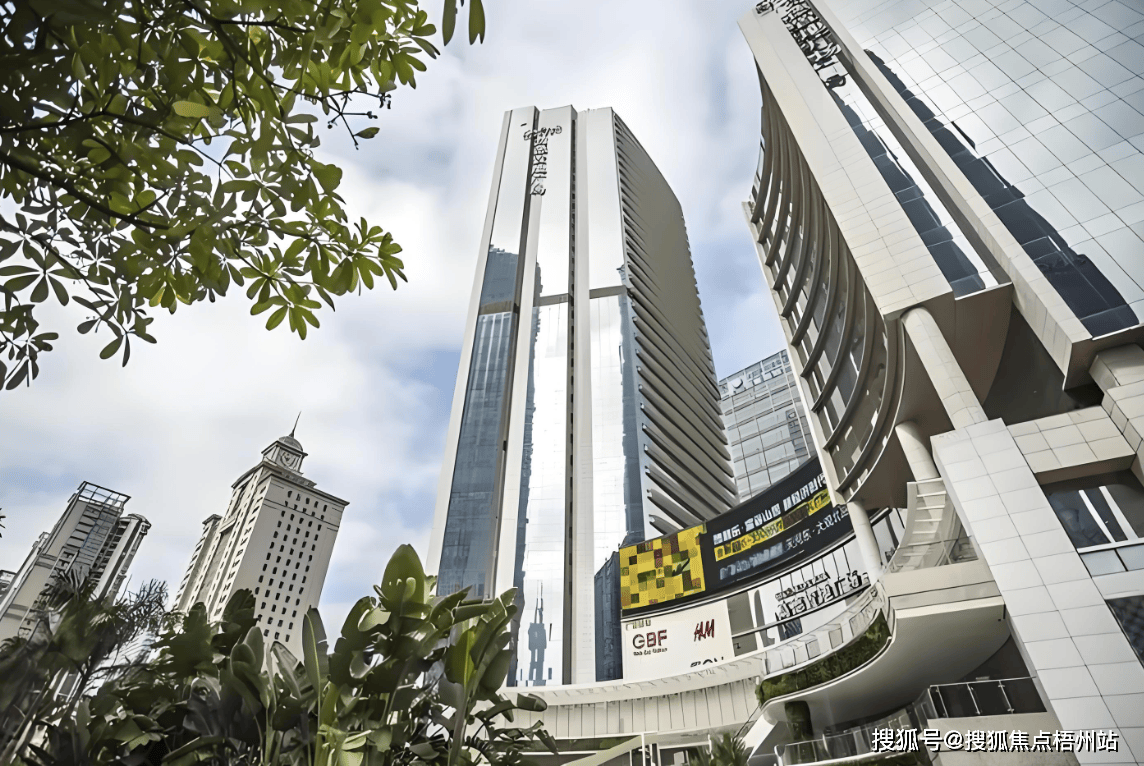 高德置地广场购物全攻略 穿梭春夏秋冬四季的消费体验（2023版）